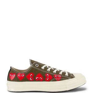 COMME DES GARCONS PLAY Emblem Low Top Sneaker Women 11/ Men 9